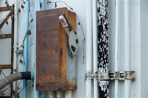 old electrical panels unsafe